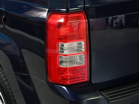 Used 2016 Jeep Patriot Sport FWD image 15