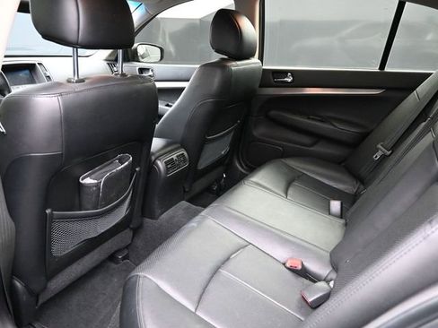 Used 2015 INFINITI Q40 w/ Navigation Package image 12