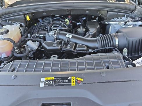 Used 2023 Jeep Grand Cherokee L Laredo image 19