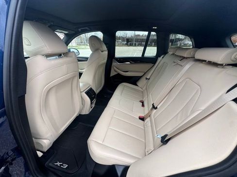 Used 2022 BMW X3 xDrive30i w/ Premium Package Essential image 18