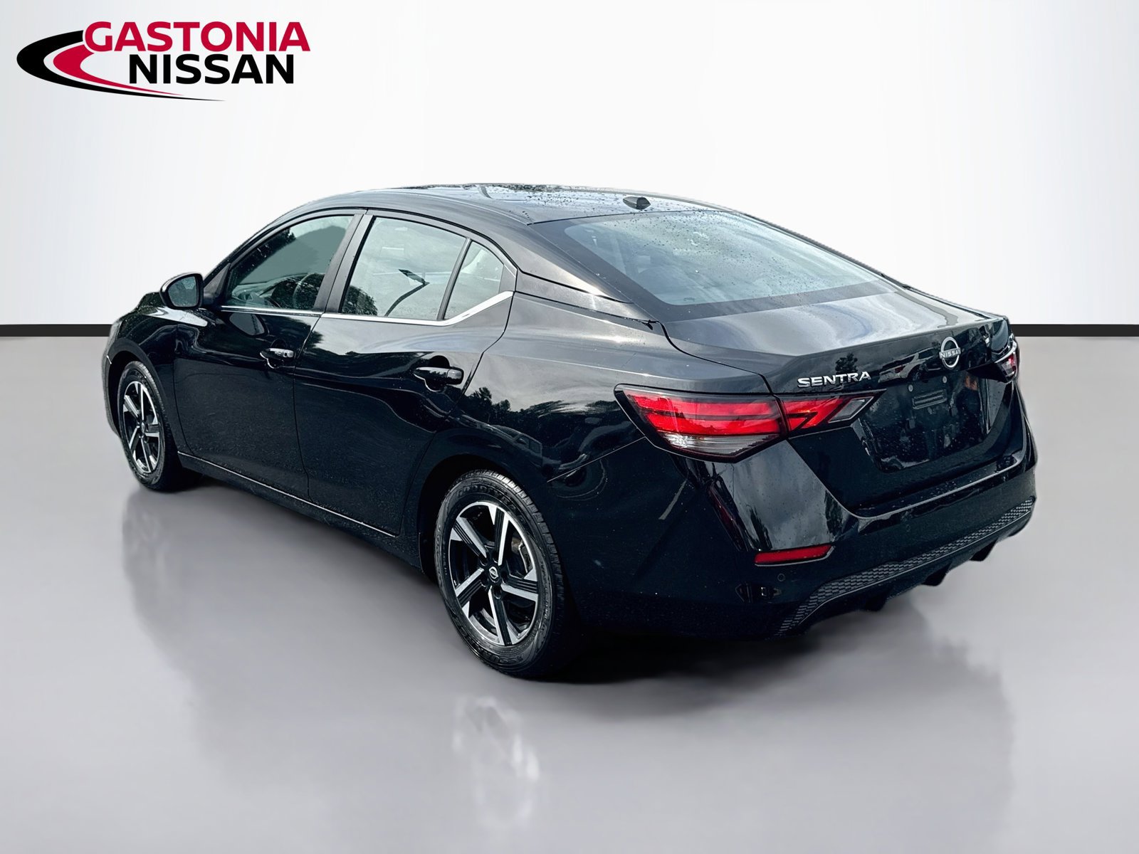 Used 2024 Nissan Sentra SV FWD image 6