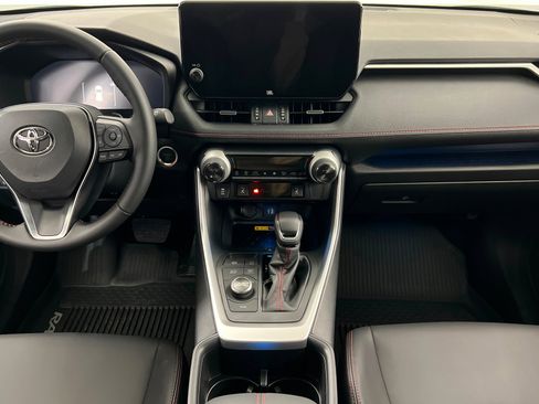 Used 2025 Toyota RAV4 XSE image 13