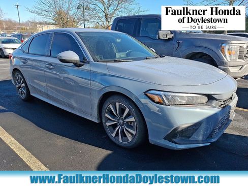 Used 2023 Honda Civic EX image 1