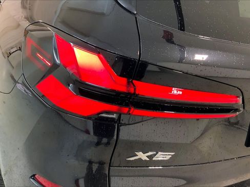 New 2026 BMW X5 xDrive50e w/ Executive Package image 14