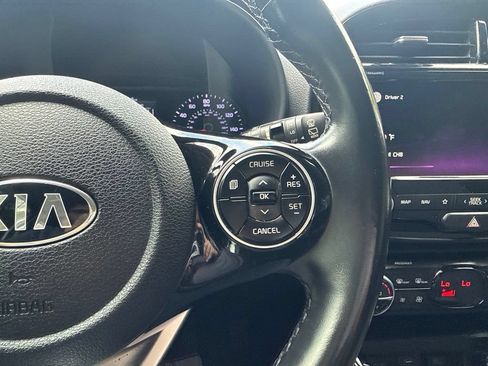 Used 2020 Kia Soul EX FWD image 16