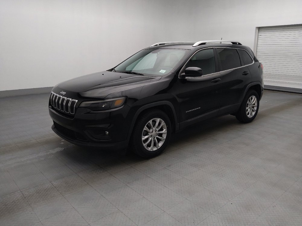 Used 2019 Jeep Cherokee Latitude w/ Popular Appearance Group FWD image 2