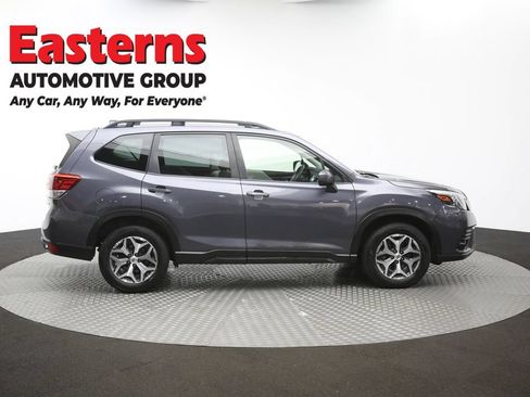 Used 2023 Subaru Forester Premium AWD/4WD image 49