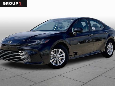 New 2026 Toyota Camry LE w/ Convenience Package FWD image 1