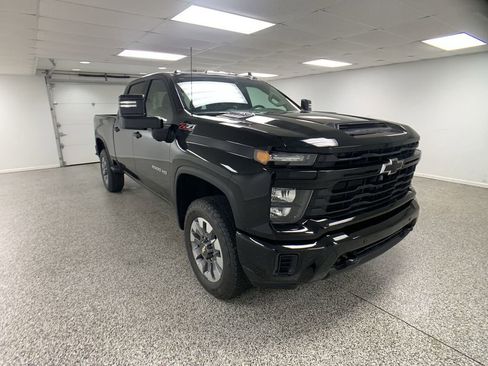 New 2026 Chevrolet Silverado 2500 Custom w/ Custom Value Package AWD/4WD image 2
