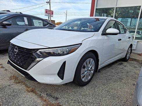 New 2025 Nissan Sentra S image 2