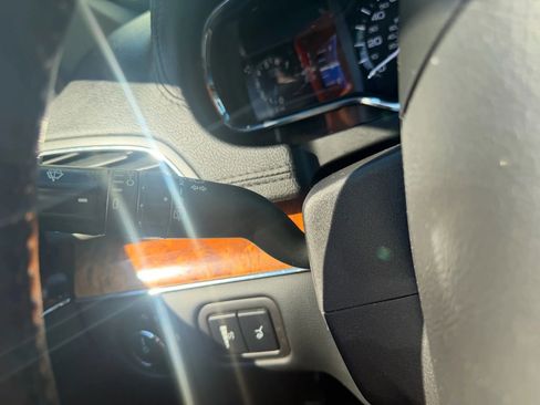 Used 2017 Lincoln MKT AWD image 18