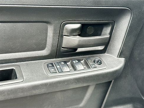 Used 2021 RAM 2500 Tradesman w/ Chrome Appearance Group image 18