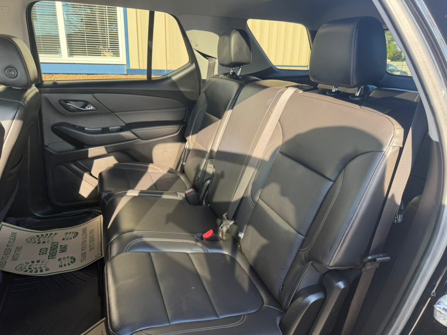 Used 2021 Chevrolet Traverse LT w/ LT Premium Package AWD/4WD image 23