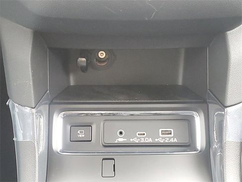 New 2026 Subaru Ascent Limited Bronze image 33