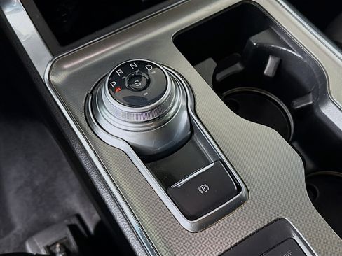 Used 2022 Ford Edge Titanium image 19