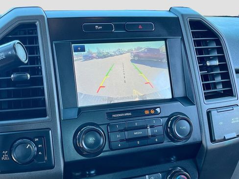 Used 2020 Ford F250 XL w/ Power Equipment Group image 13