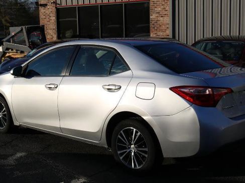 Used 2019 Toyota Corolla LE w/ Carpet Mat Package (TMS) image 5