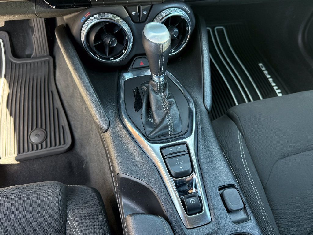 Used 2018 Chevrolet Camaro LT RWD image 29