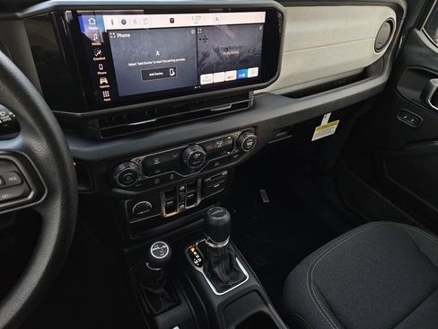 New 2026 Jeep Gladiator Sport AWD/4WD image 16