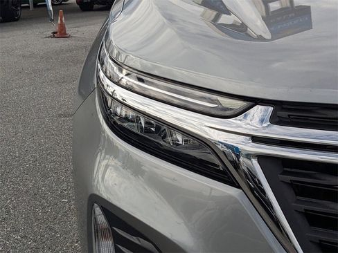 Used 2023 Chevrolet Equinox LT image 9