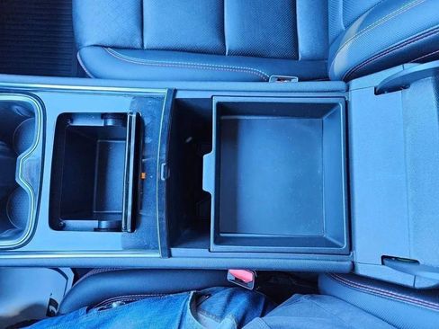 Used 2024 Chevrolet Traverse RS image 20