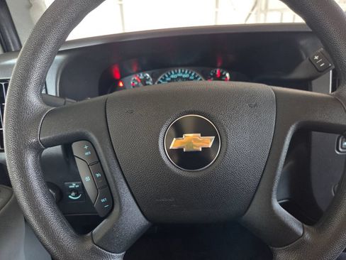 Used 2025 Chevrolet Express 2500 w/ Driver Convenience Package RWD image 3