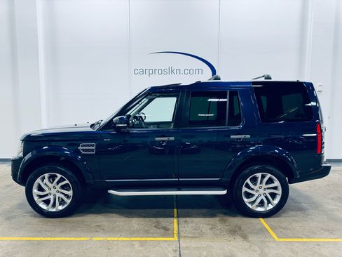 Used 2016 Land Rover LR4 HSE image 4
