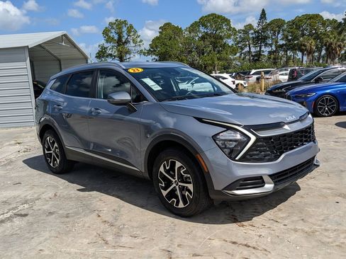Certified 2023 Kia Sportage EX image 2