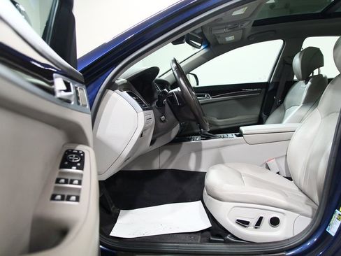 Used 2018 Genesis G80 3.8 w/ Option Group 02 image 4