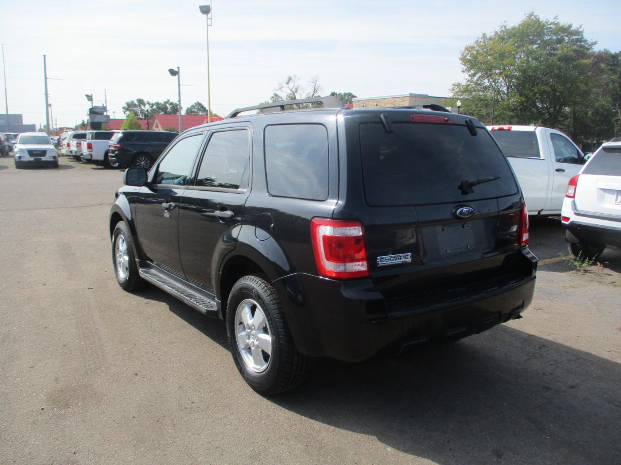 Used 2009 Ford Escape XLT FWD image 4