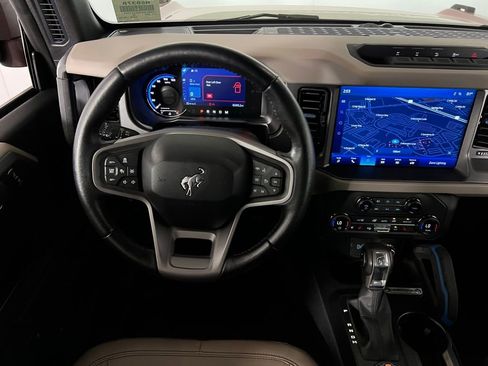 Used 2024 Ford Bronco Wildtrak image 12