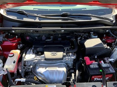 Used 2015 Toyota RAV4 XLE image 30
