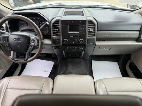 Used 2019 Ford F250 XL w/ Power Equipment Group AWD/4WD image 25