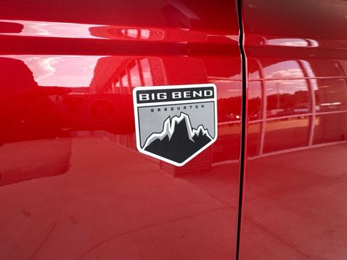 Certified 2024 Ford Bronco Big Bend w/ Sasquatch Package AWD/4WD image 14