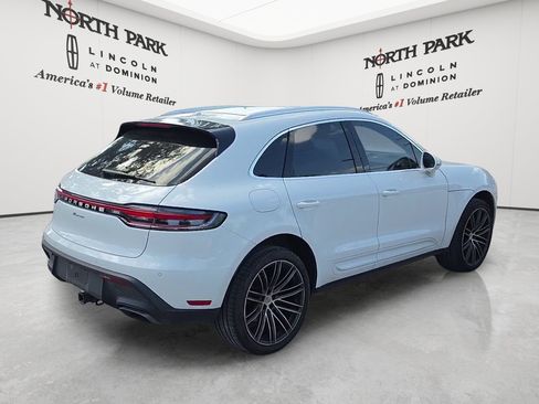 Used 2024 Porsche Macan AWD/4WD image 5