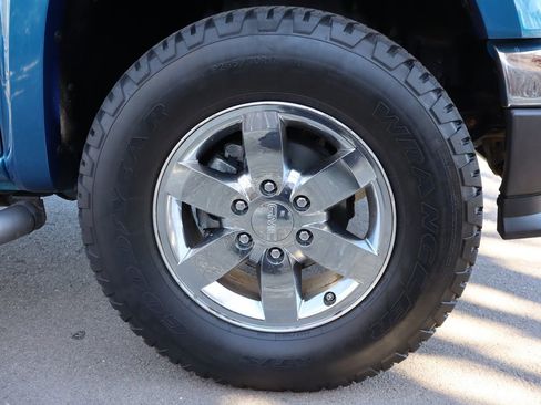 Used 2011 GMC Canyon SLE image 39