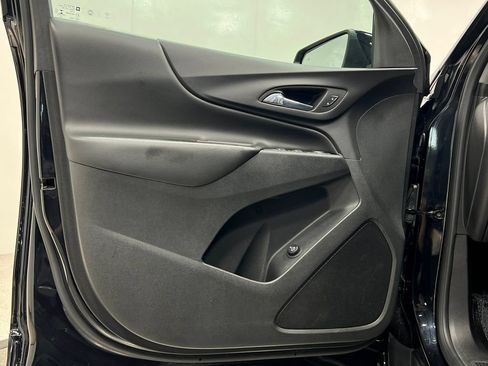 Used 2022 Chevrolet Equinox LT FWD image 14