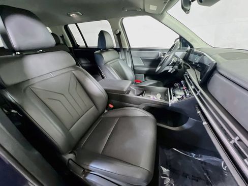 Used 2025 Hyundai Santa Fe SEL FWD image 24