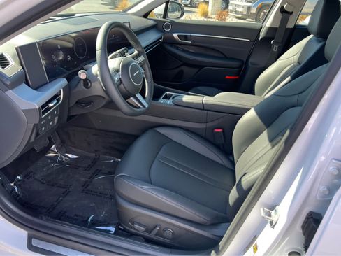 New 2026 Hyundai Sonata Limited FWD image 29