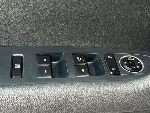 Used 2019 Hyundai Sonata SE FWD image 12