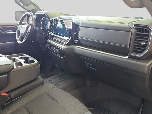 Used 2022 Chevrolet Silverado 1500 LT image 13