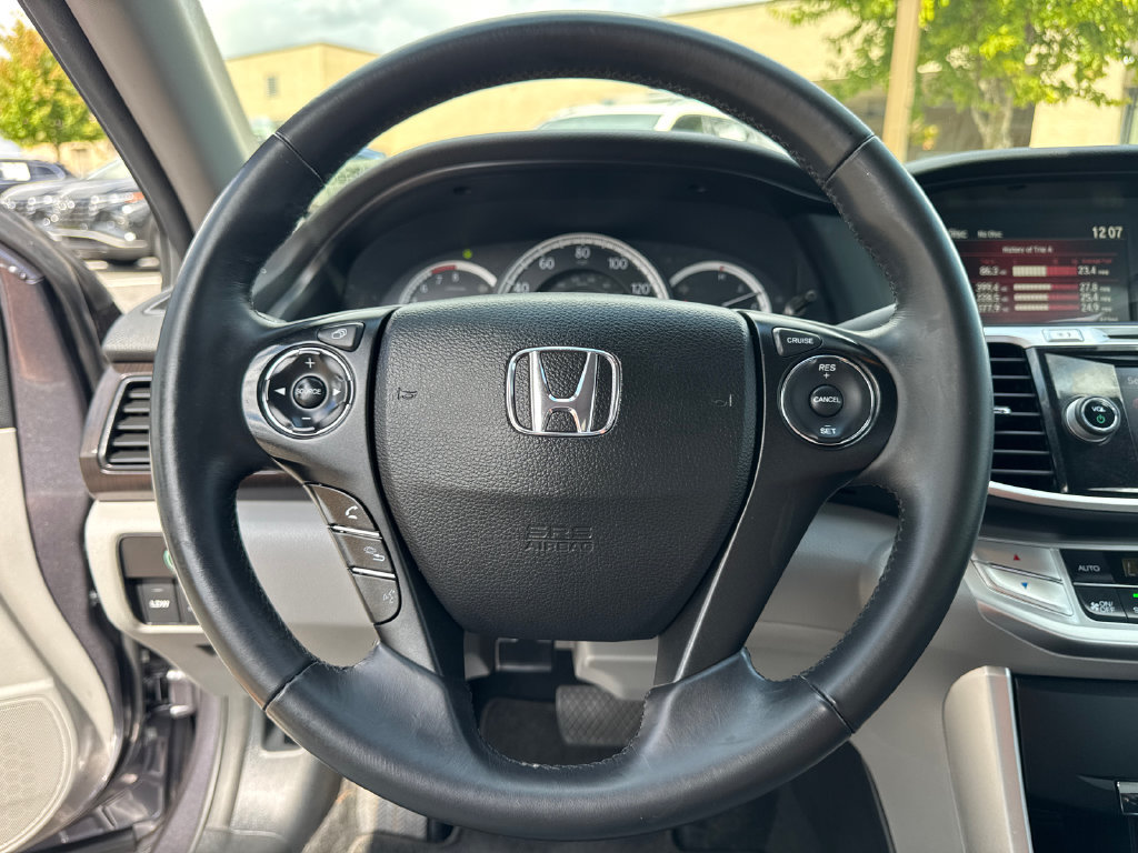 Used 2015 Honda Accord EX-L image 25