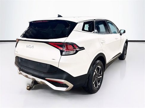 Used 2023 Kia Sportage LX image 7