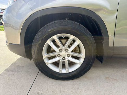 Used 2015 Kia Sorento LX FWD image 10