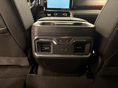 New 2026 GMC Sierra 2500 Denali w/ Denali Reserve Package image 17