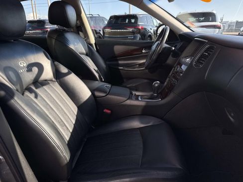 Used 2014 INFINITI QX50 Journey image 13