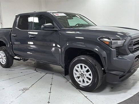 Certified 2024 Toyota Tacoma SR image 3