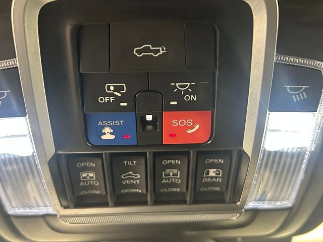 Used 2022 RAM 1500 Limited AWD/4WD image 46