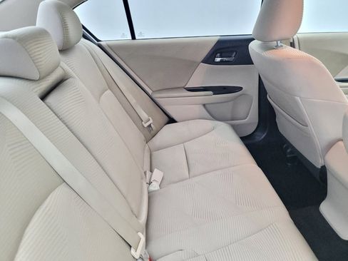 Used 2015 Honda Accord LX image 19