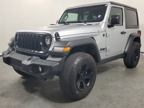 Used 2024 Jeep Wrangler Sport image 3